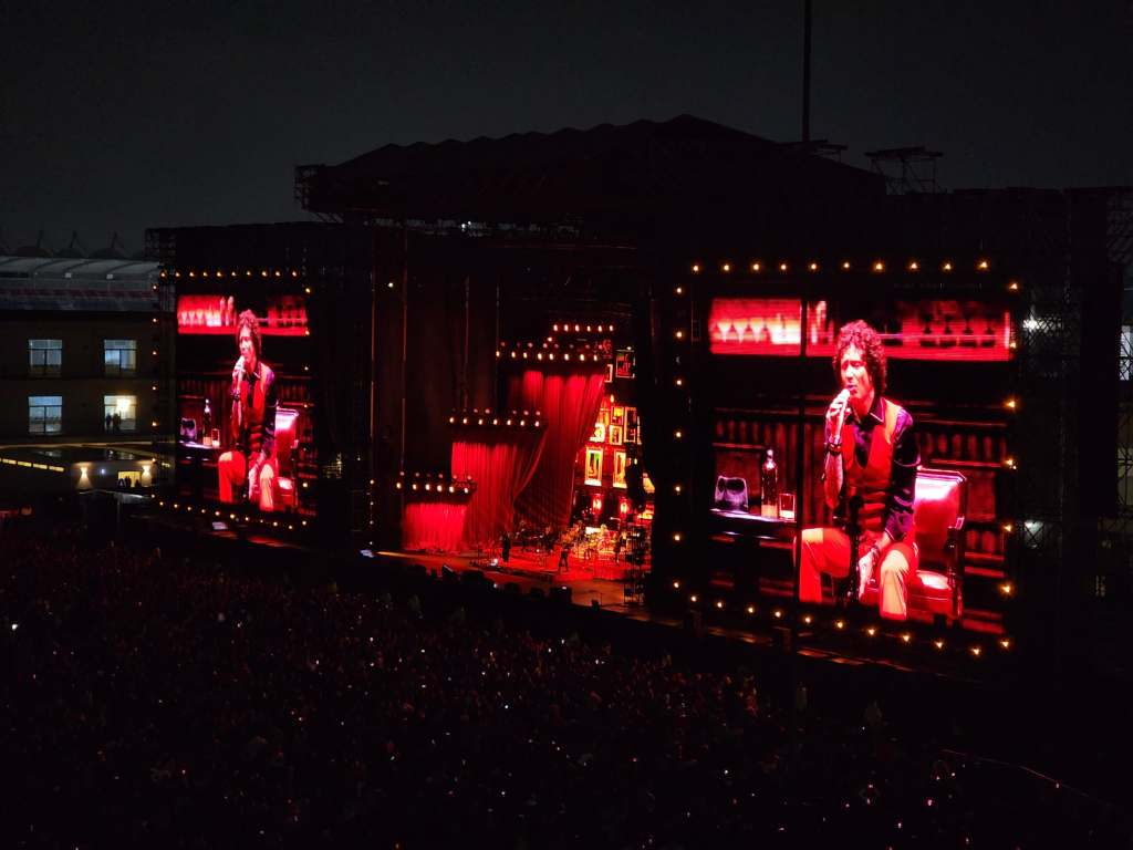 Ni la tormenta pudo detenerlo: Bunbury arrasa con su Huracán Ambulante la&nbsp;CDMX