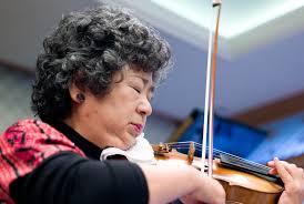 Yuriko Kuronuma presenta libros infantiles en japonés y&nbsp;rarámuri