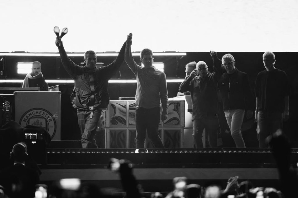 ¡Oasis está de vuelta! La leyenda del britpop renace en Cardiff tras 16 años de&nbsp;silencio