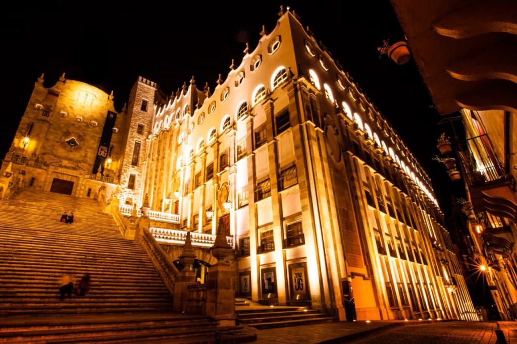 Así es la vida de noche en el histórico&nbsp;Guanajuato
