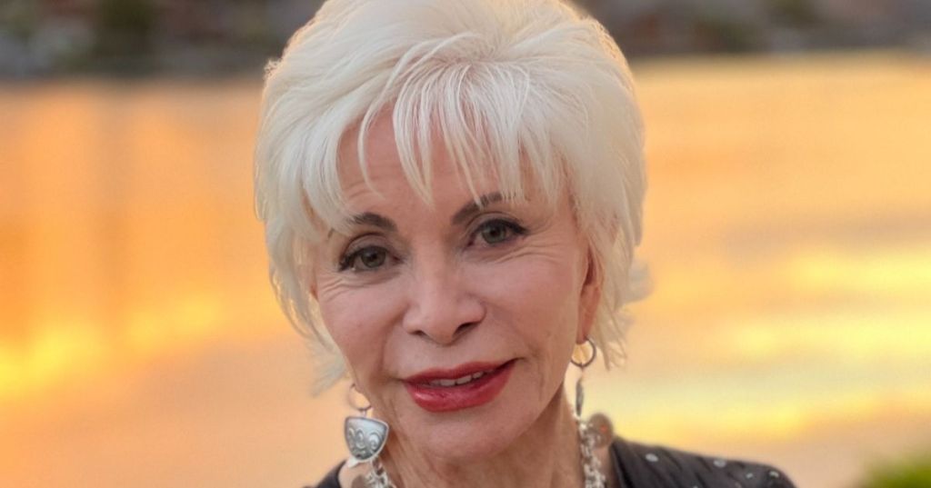 Isabel Allende recibe el ICON AWARD como ícono de cultura en El Raizado&nbsp;Festival