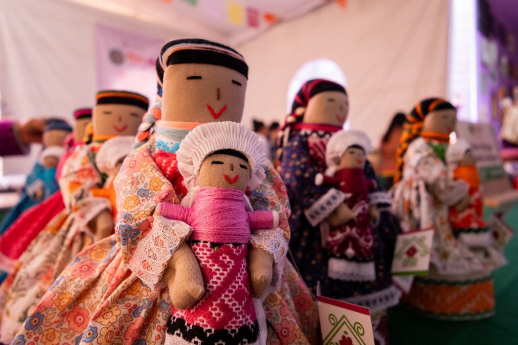 Celebran la diversidad en la FLIN