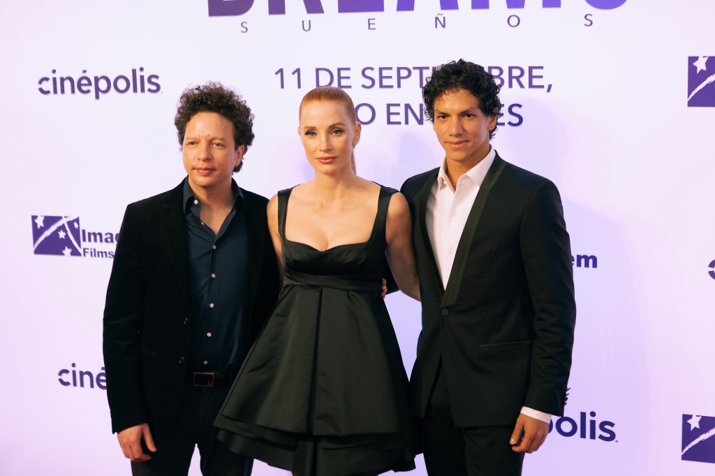 Presentan en la CdMX la Dreams protagonizada por Isaac Hernández y Jessica Chastain