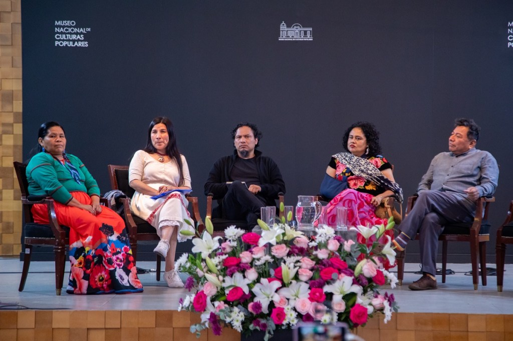 Margarita León  recibe el Premio Nezahualcóyotl de Literatura en Lenguas&nbsp;Mexicanas