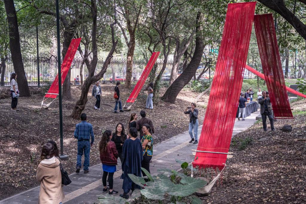 Homenaje en el MAM a las ancestras que «tejen, hablan y caminan»
