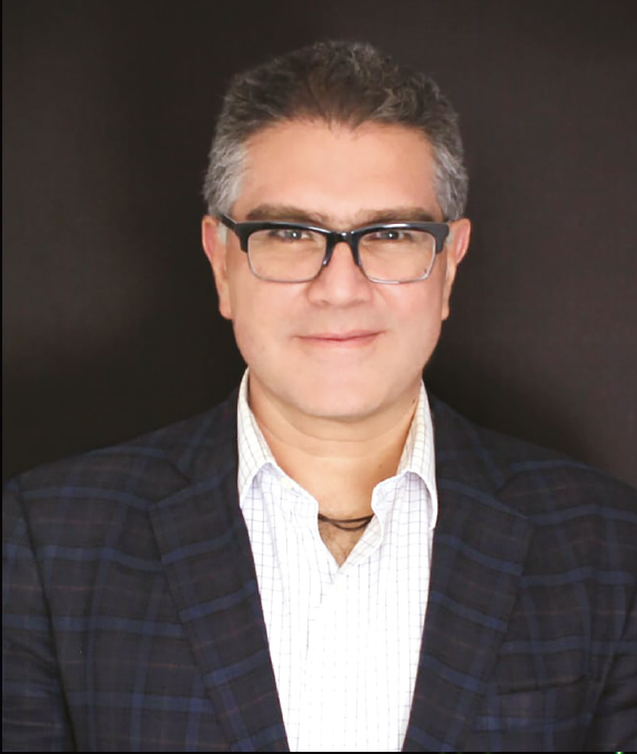 Armando Ríos Piter presenta Guía práctica para salir de la Matrix, autoconocimiento en tiempos de hiperincertidumbre