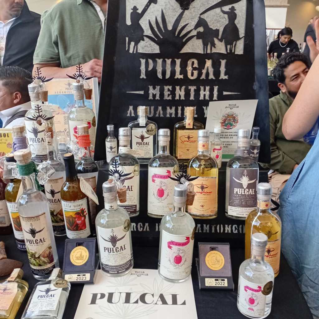 “Raíces Ancestrales” celebra la riqueza de los destilados rurales en Casa del Risco