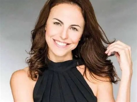 Alejandra Ambrosi se llena de vida al actuar