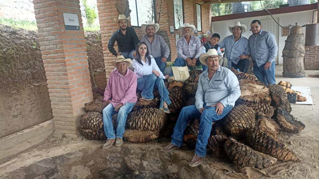 El mezcal del Estado de México, un destilado con identidad propia